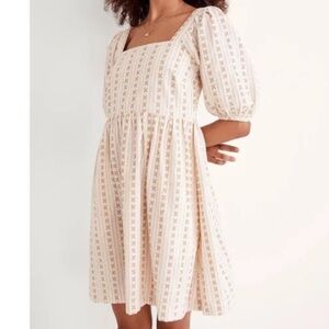 Square neck puff sleeve dress in jacquard stripe